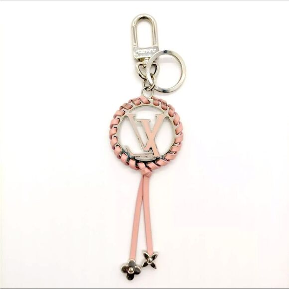 Authentic Louis Vuitton Pink Whisper Very Bag Charm Key Holder Preloved - Picture 6 of 10